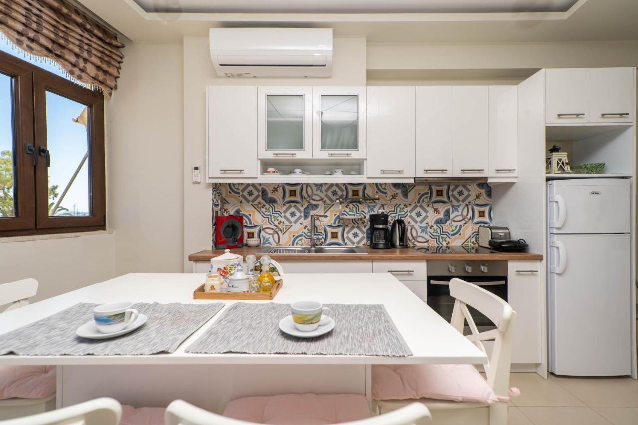 Blue Sea Relax Apartment 罗希姆诺 外观 照片