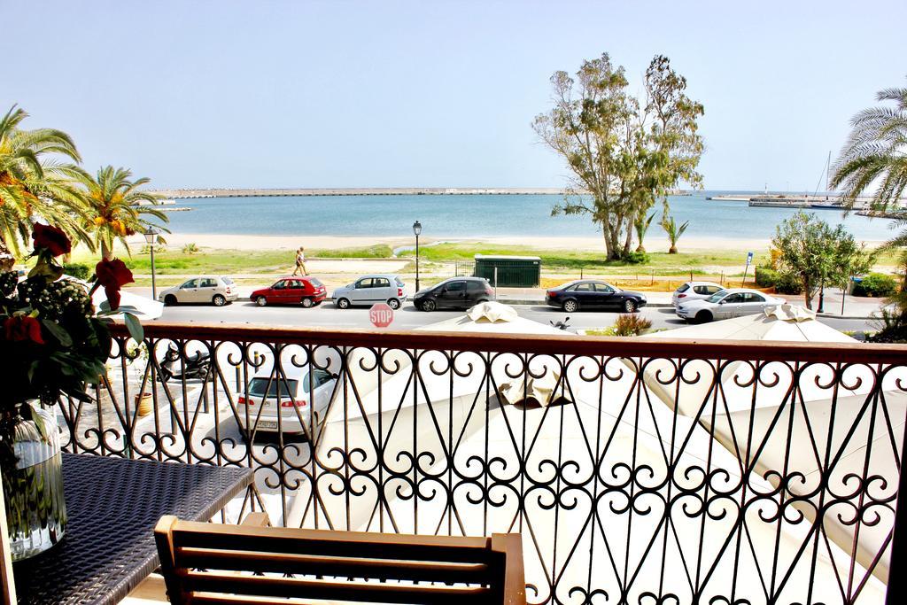 Blue Sea Relax Apartment 罗希姆诺 外观 照片